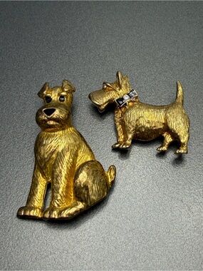 Vintage Gold Dogs Brooch Set one Avon